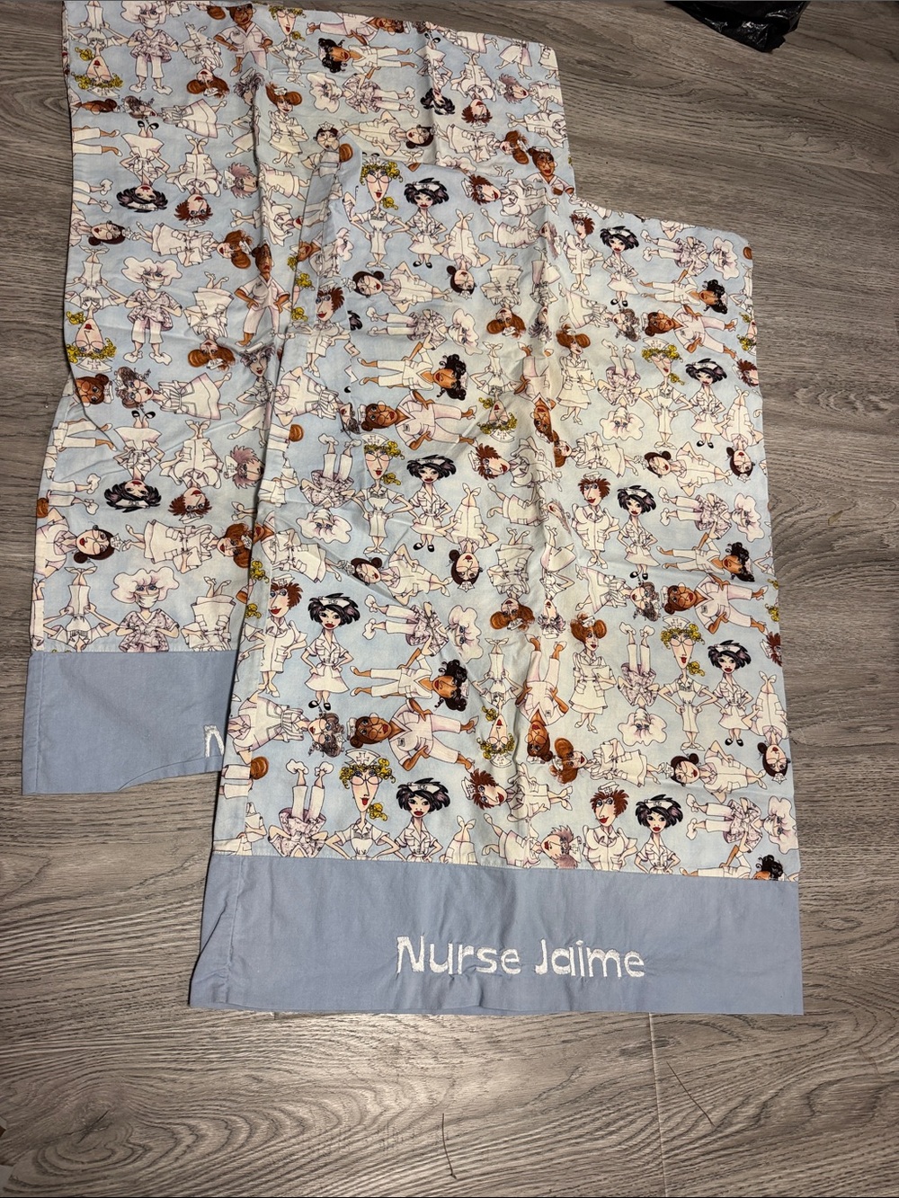 Loralie Nifty Nurses Print Fabric Standard Pillowcase Set Preowned